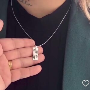 Eyes Pendent