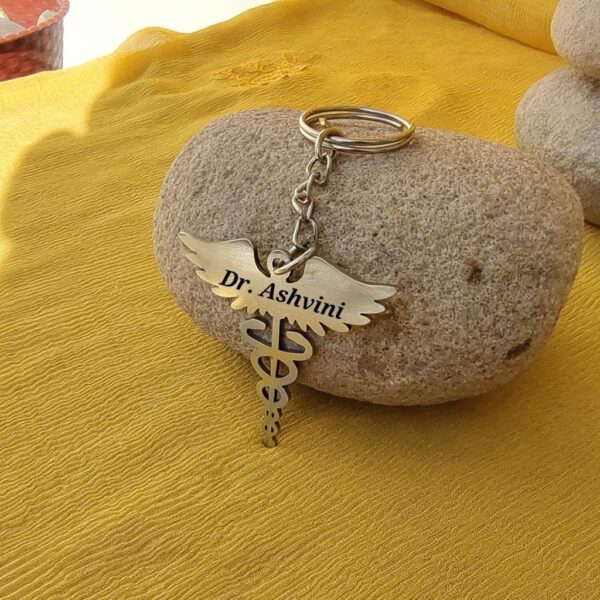 DR METAL KEYCHAIN