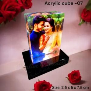 ACRYLIC CUBE 1.0