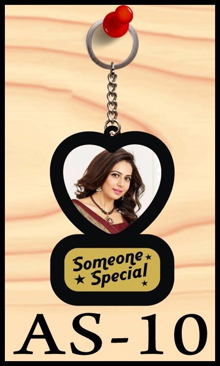 KEYCHAIN 9