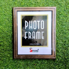 8x10 FANCY FRAME WITH PHOTO
