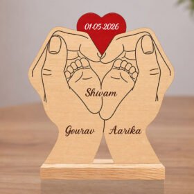 BABY FEET CUTOUT 8X8